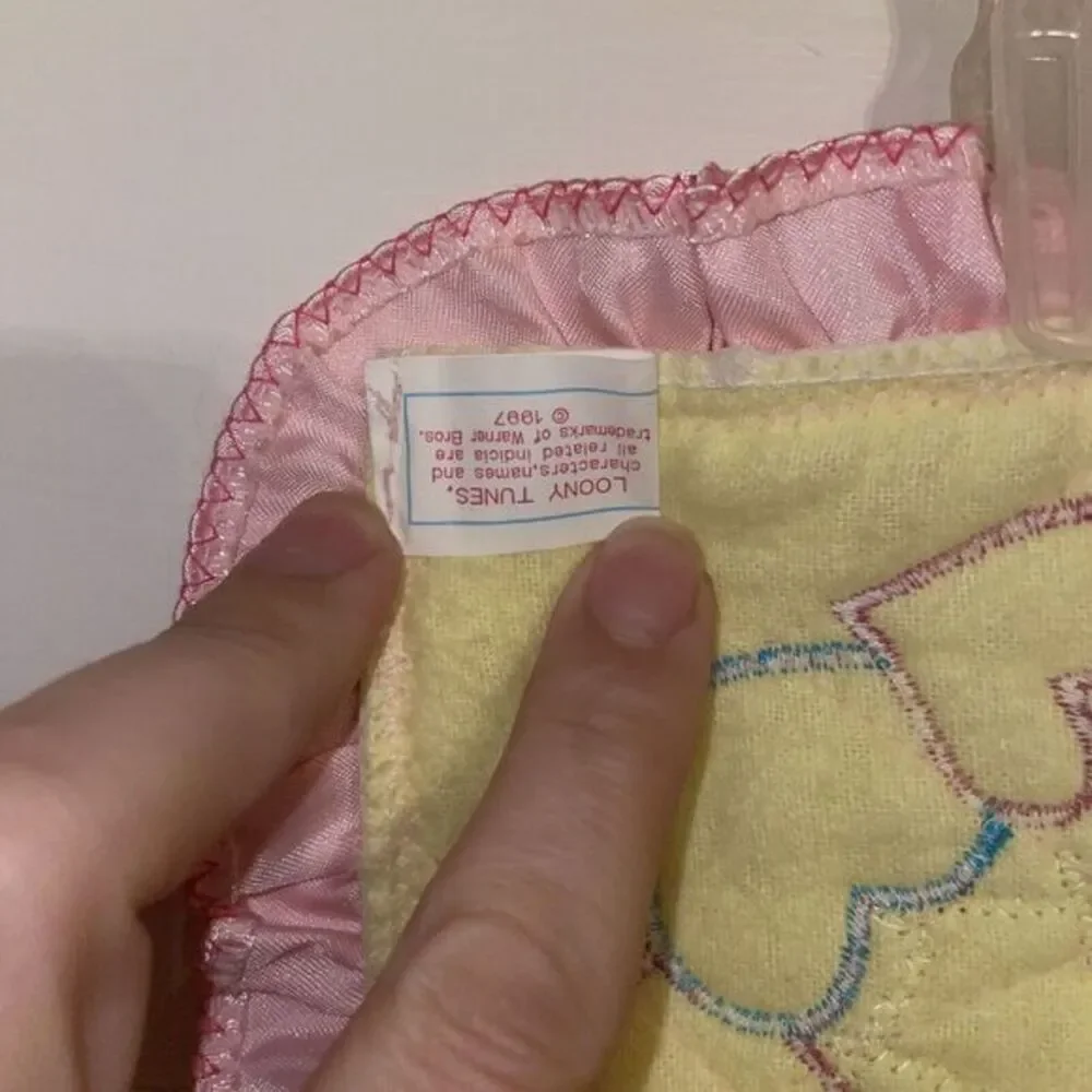 Vintage 1997 Licensed Looney Tunes Tweety Bird Security Blanket Changing Pad Nur